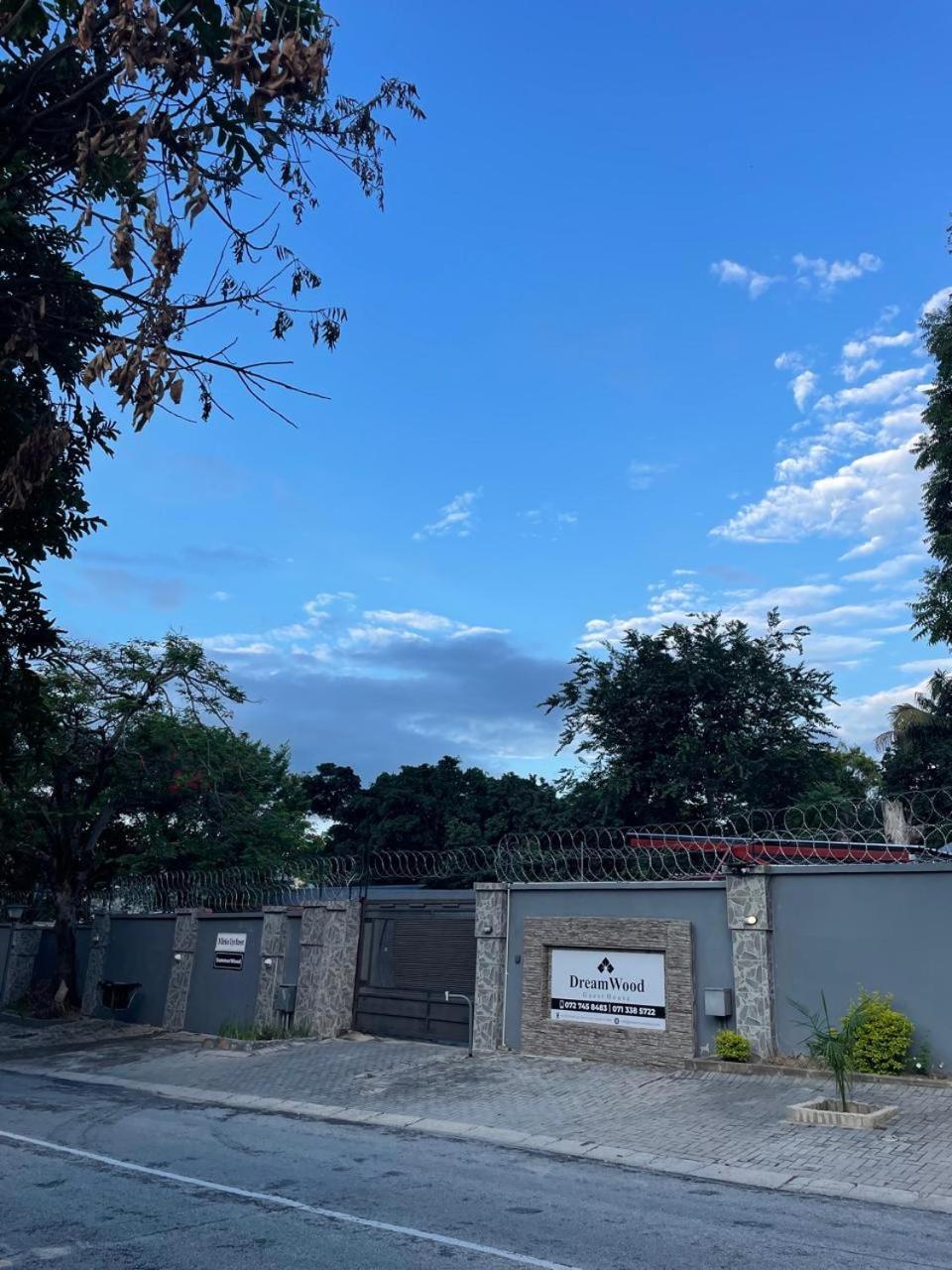 Dreamwood Guest House Mbombela Kültér fotó